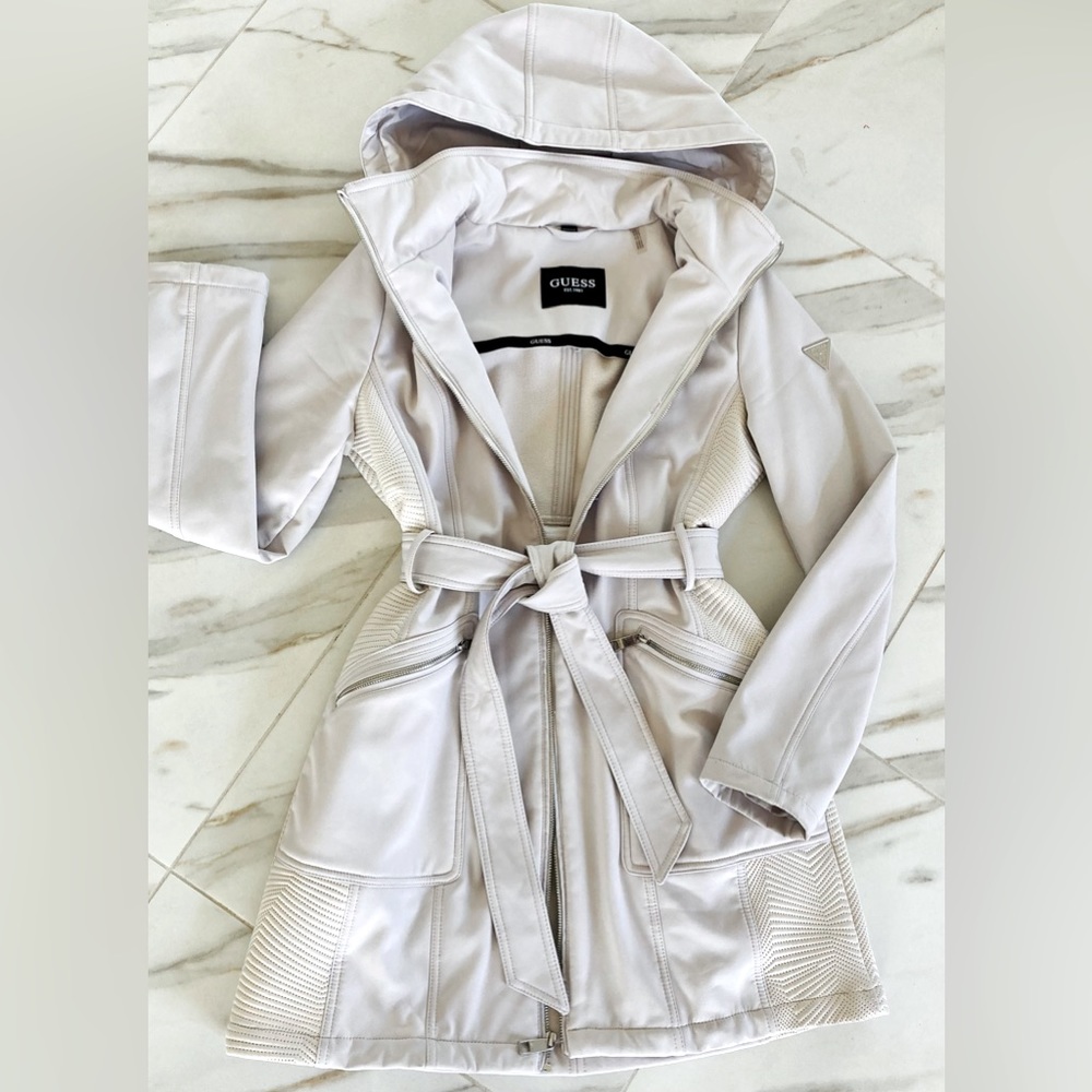 GUESS belted coat with hood, size medium